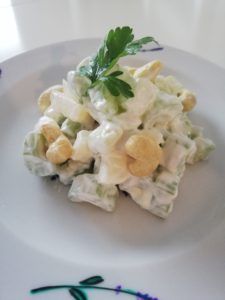 Pročitajte više o članku Waldorf salata na Dorin način